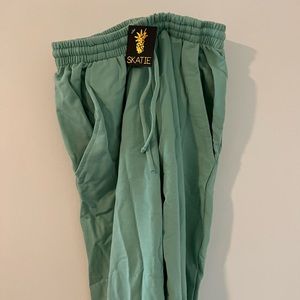 Skatie Rocky Sweatpants Nwt XS